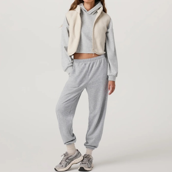 Vuori Pants - New With Tags Vuori Sedona Sweatpant Light Heather Gray XS NWT Cozy Lounge wear